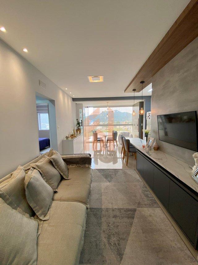 Apartamento Mobiliado de 02 dormitórios com 02 vagas em cond. com completa infraestrura! - Camboriú - 