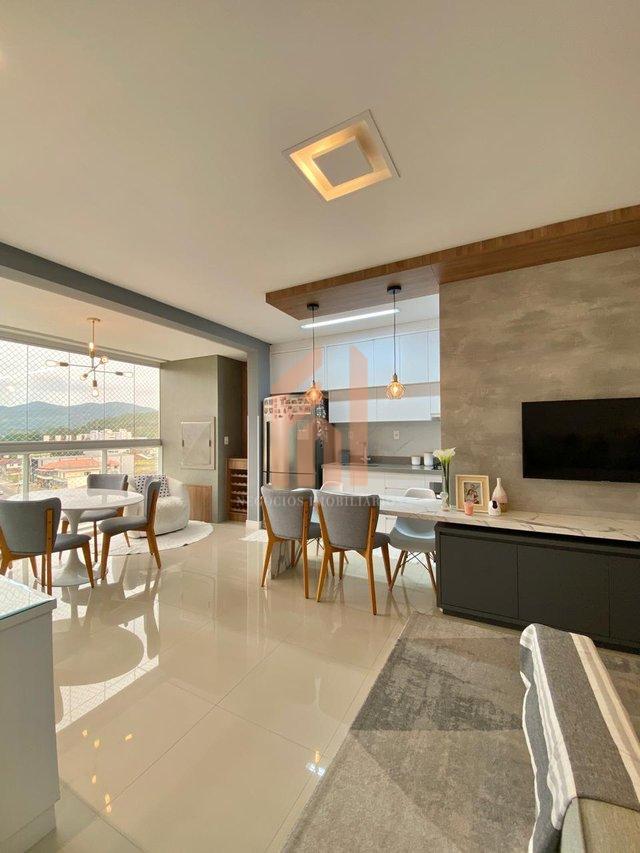 Apartamento Mobiliado de 02 dormitórios com 02 vagas em cond. com completa infraestrura! - Camboriú - 