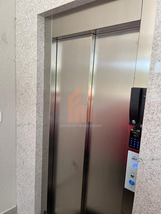 Casa em condomínio fechado com 03 suítes próxima ao Centro de Camboriú - Camboriú - 