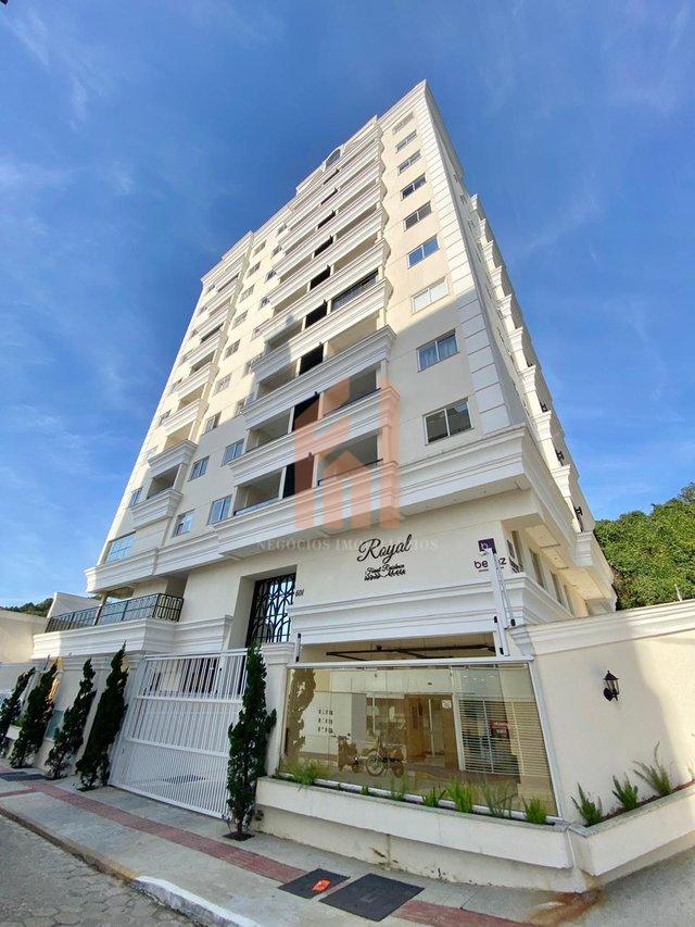 Apartamento de 02 dorms ( sendo 01 suíte) em condomínio com ótima infraestrutura! - Camboriú - 
