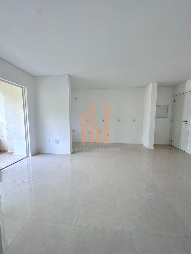 Apartamento de 02 dorms ( sendo 01 suíte) em condomínio com ótima infraestrutura! - Camboriú - 