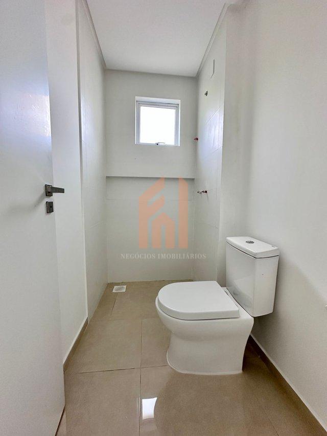 Apartamento de 02 dorms ( sendo 01 suíte) em condomínio com ótima infraestrutura! - Camboriú - 