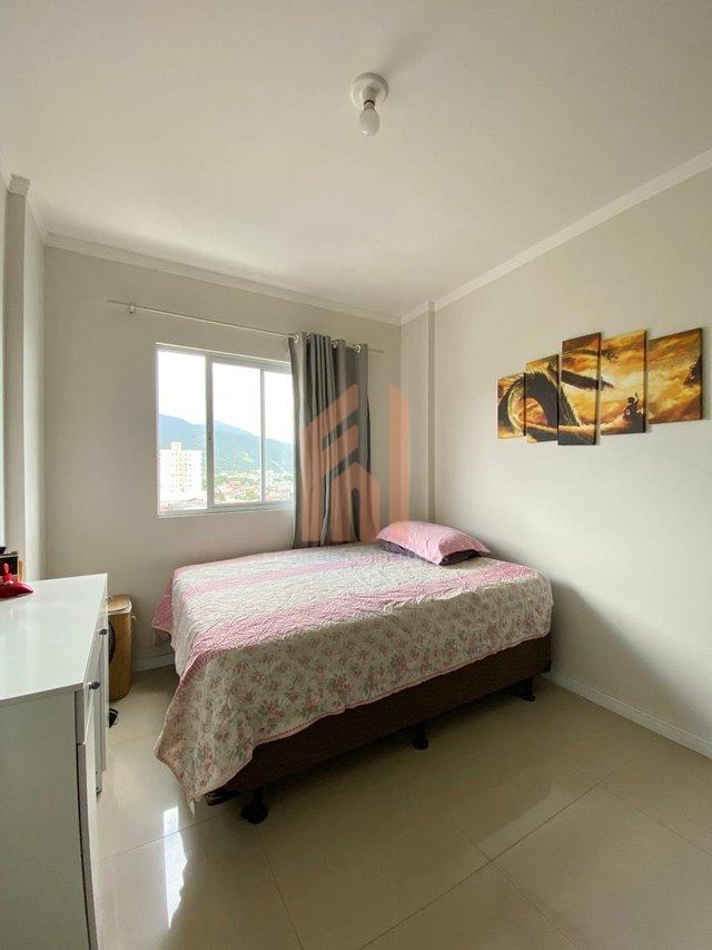 APTO DE 02 DORMS COM 02 VAGAS NA GARAGEM | Em andar alto com vista panorâmica  Camboriú - 