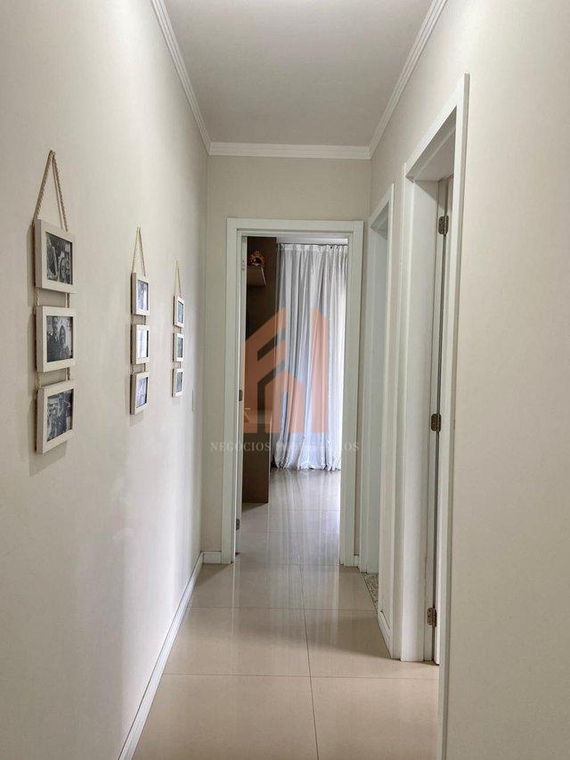 APTO DE 02 DORMS COM 02 VAGAS NA GARAGEM | Em andar alto com vista panorâmica  Camboriú - 