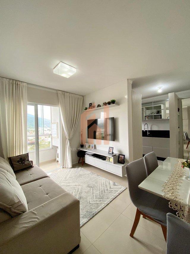 APTO DE 02 DORMS COM 02 VAGAS NA GARAGEM | Em andar alto com vista panorâmica  Camboriú - 