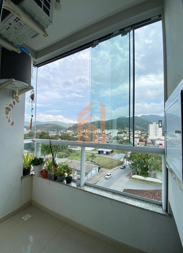 APTO DE 02 DORMS COM 02 VAGAS NA GARAGEM | Em andar alto com vista panorâmica  Camboriú - 