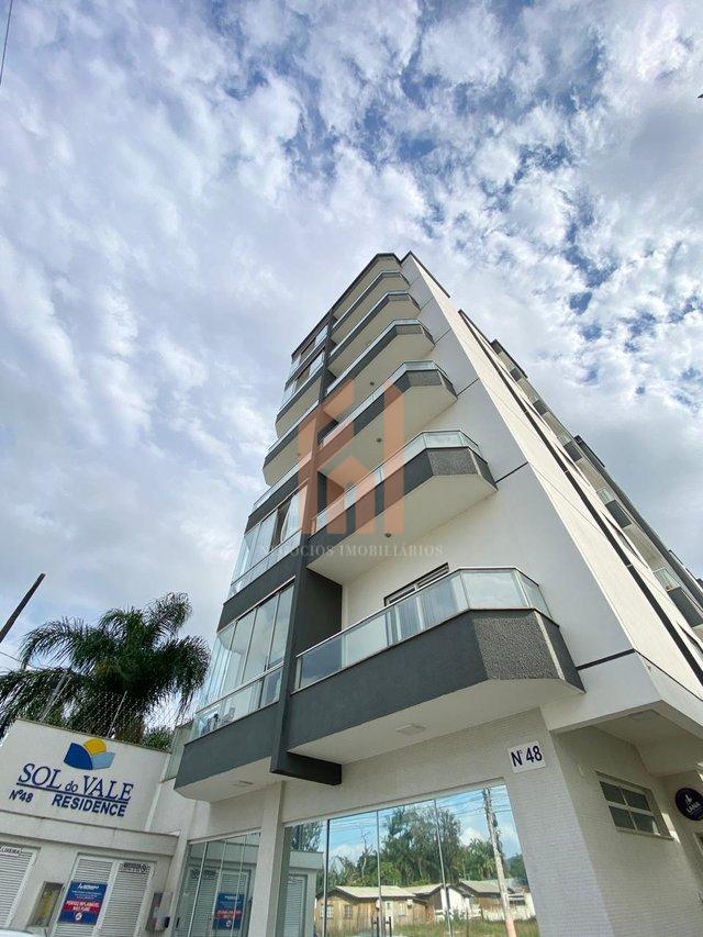 APTO DE 02 DORMS COM 02 VAGAS NA GARAGEM | Em andar alto com vista panorâmica  Camboriú - 