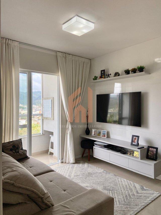 APTO DE 02 DORMS COM 02 VAGAS NA GARAGEM | Em andar alto com vista panorâmica  Camboriú - 