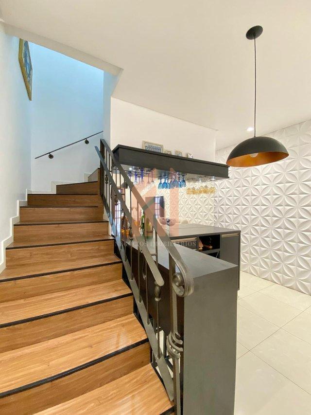 Sobrado de 03 dorms em ótima localização | Semi mobiliado | AVALIA IMÓVEL DE MENOR VALOR - Camboriú - 