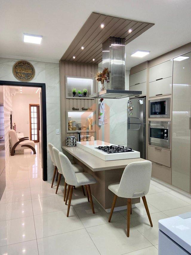 Sobrado de 03 dorms em ótima localização | Semi mobiliado | AVALIA IMÓVEL DE MENOR VALOR - Camboriú - 