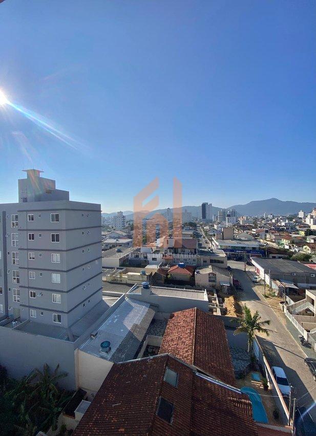 APARTAMENTO MOBILIADO | No Centro de Camboriú, andar alto com linda vista panorâmica - Camboriú - 