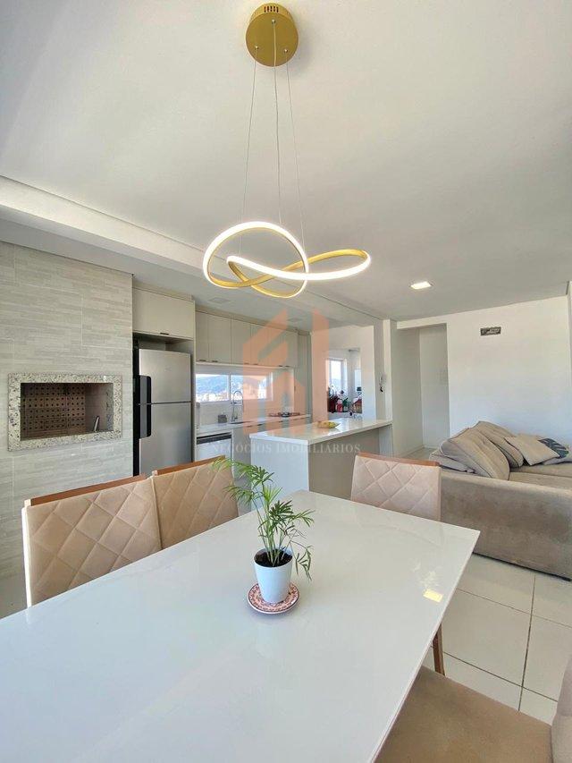 APARTAMENTO MOBILIADO | No Centro de Camboriú, andar alto com linda vista panorâmica - Camboriú - 