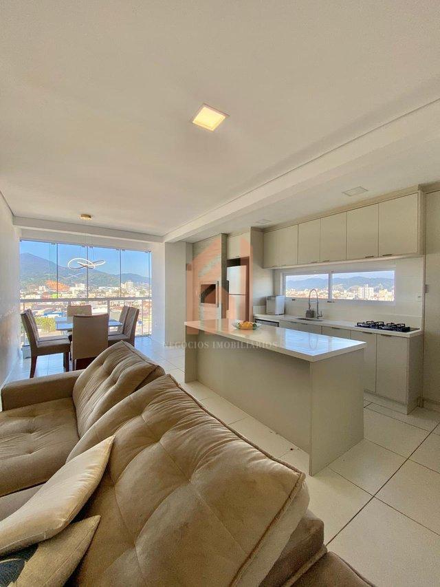 APARTAMENTO MOBILIADO | No Centro de Camboriú, andar alto com linda vista panorâmica - Camboriú - 