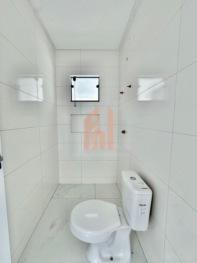 Apartamento térreo de 2 quartos sendo um suíte em rua calma - Camboriú - 