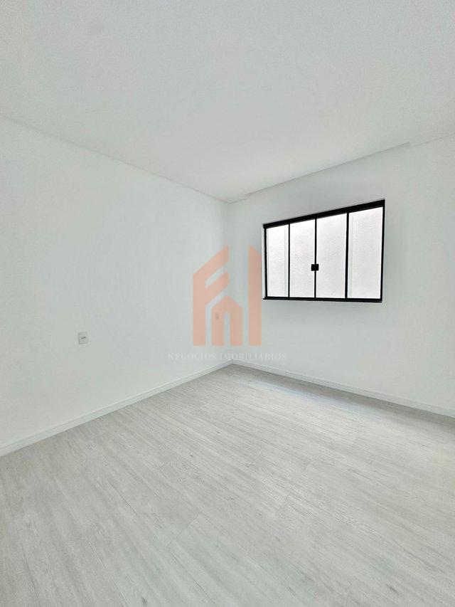 Apartamento térreo de 2 quartos sendo um suíte em rua calma - Camboriú - 