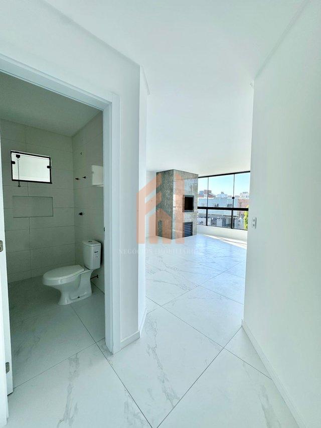 Apartamento térreo de 2 quartos sendo um suíte em rua calma - Camboriú - 