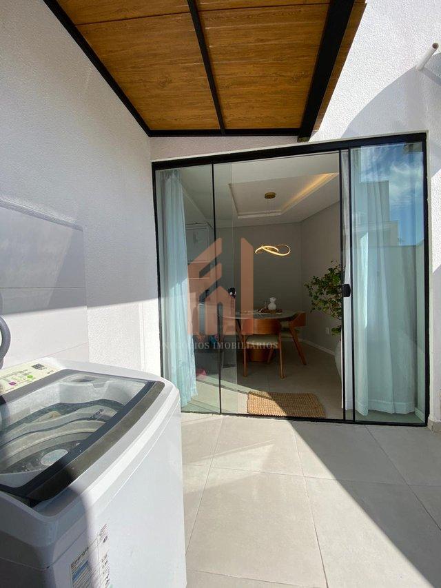Casa em condomínio fechado | Semi mobiliada , 03 dormitórios e 02 vagas de garagem  Camboriú - 