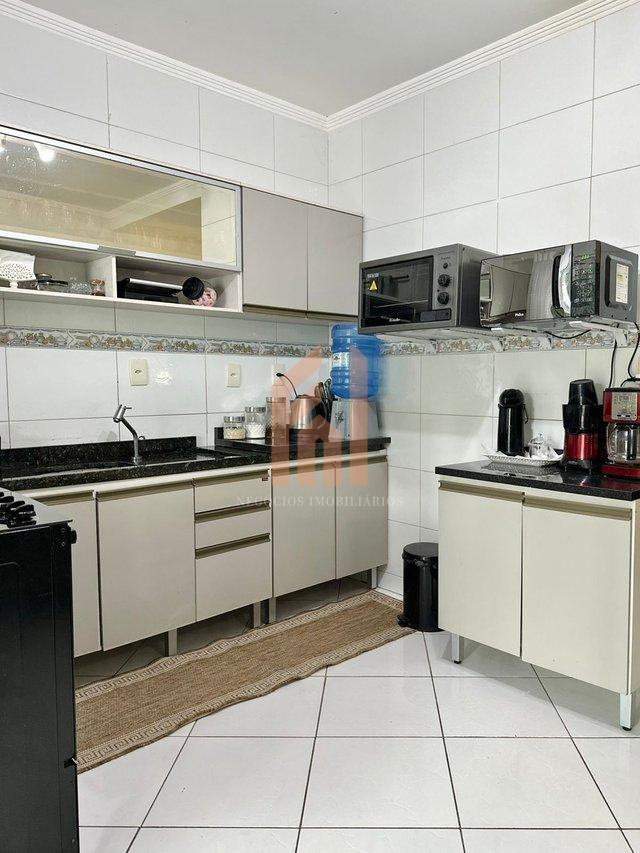 Sobrado com 02 suítes e espaço gourmet no Centro de Camboriú!  Camboriú - 