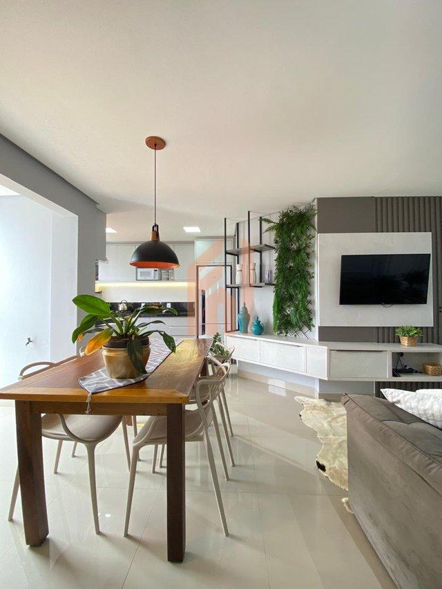 Apartamento semi mobiliado com fácil acesso a praia de Balneário Camboriú  Camboriú - 