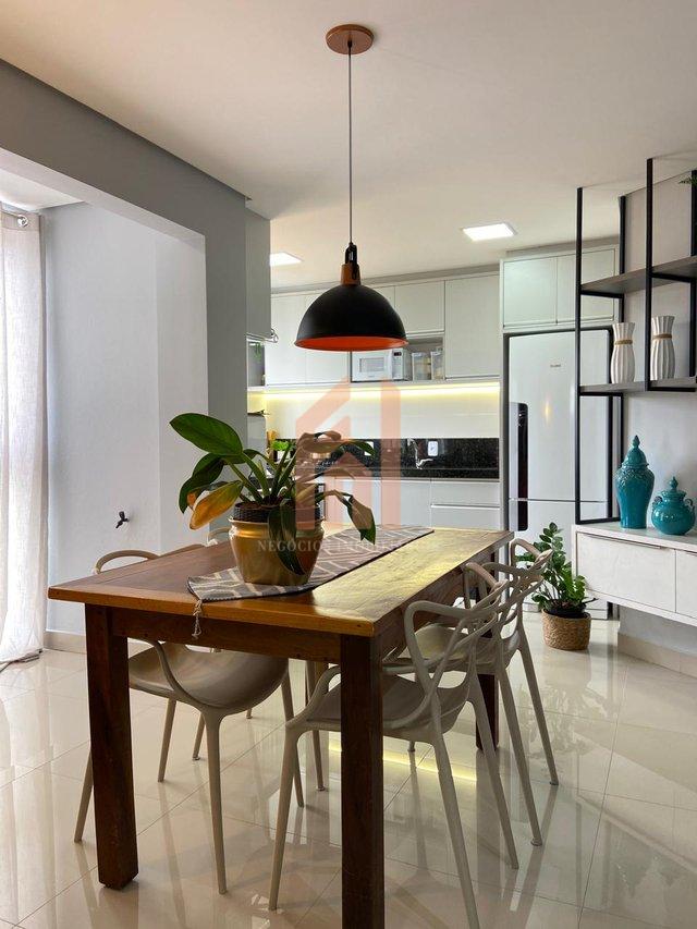 Apartamento semi mobiliado com fácil acesso a praia de Balneário Camboriú  Camboriú - 