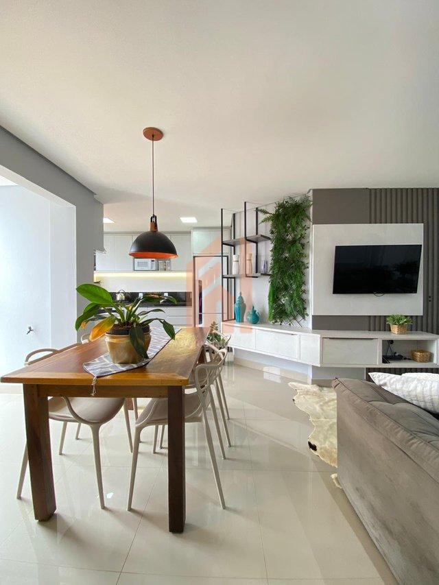 Apartamento semi mobiliado com fácil acesso a praia de Balneário Camboriú  Camboriú - 